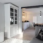 Rmg Roses Apartman