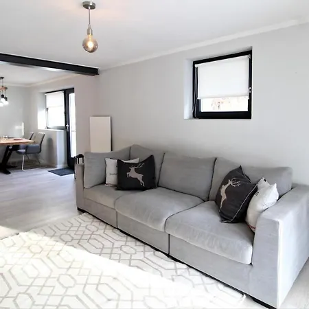 Apartment Rmg Roses